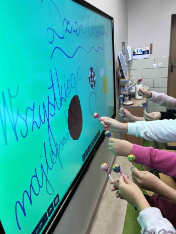 557853367_1404265481704132_4813944237782406535_n