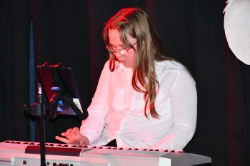 558226375_1406987921431888_8384577789141258184_n