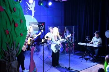 558634960_1406988401431840_8333381961921901996_n