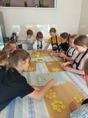 550857468_1393836946080319_3905306622315588323_n