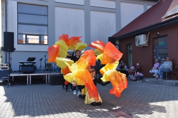 013