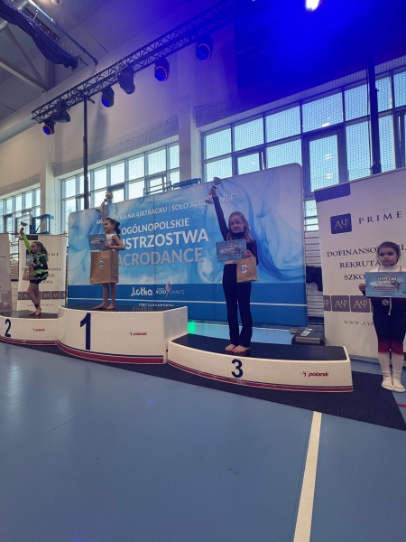 ✨🏆 𝐒𝐮𝐤𝐜𝐞𝐬𝐲 𝐧𝐚𝐬𝐳𝐲𝐜𝐡 𝐮𝐜𝐳𝐞𝐧𝐧𝐢𝐜 𝐧𝐚 𝐕 𝐎𝐠𝐨́𝐥𝐧𝐨𝐩𝐨𝐥𝐬𝐤𝐢𝐜𝐡 𝐌𝐢𝐬𝐭𝐫𝐳𝐨𝐬𝐭𝐰𝐚𝐜𝐡 𝐀𝐜𝐫𝐨𝐝𝐚𝐧𝐜𝐞! 🏆✨