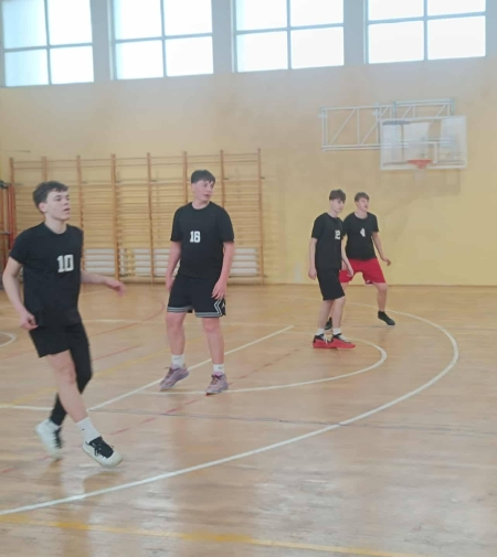 🏀✨ 𝐒𝐩𝐨𝐫𝐭, 𝐞𝐦𝐨𝐜𝐣𝐞 𝐢 𝐬́𝐰𝐢𝐞𝐭𝐧𝐚 𝐚𝐭𝐦𝐨𝐬𝐟𝐞𝐫𝐚 – 𝐭𝐚𝐤 𝐠𝐫𝐚𝐦𝐲 𝐫𝐚𝐳𝐞𝐦! ✨🏀