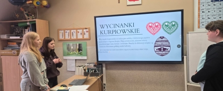 „Polska w barwach tradycji – siódmoklasiści odkrywali kulturowe społeczności etniczne”