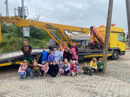 📌 Projekt „Mój rodzic, jego zawód, a pasja i zainteresowania” w klasie 3b 👨‍👩‍👧✨